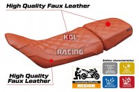 Housse de selle compatible Husqvarna Svartpilen 401 2018 - 2023 - model Solna vintage - SANS LOGO - Brick